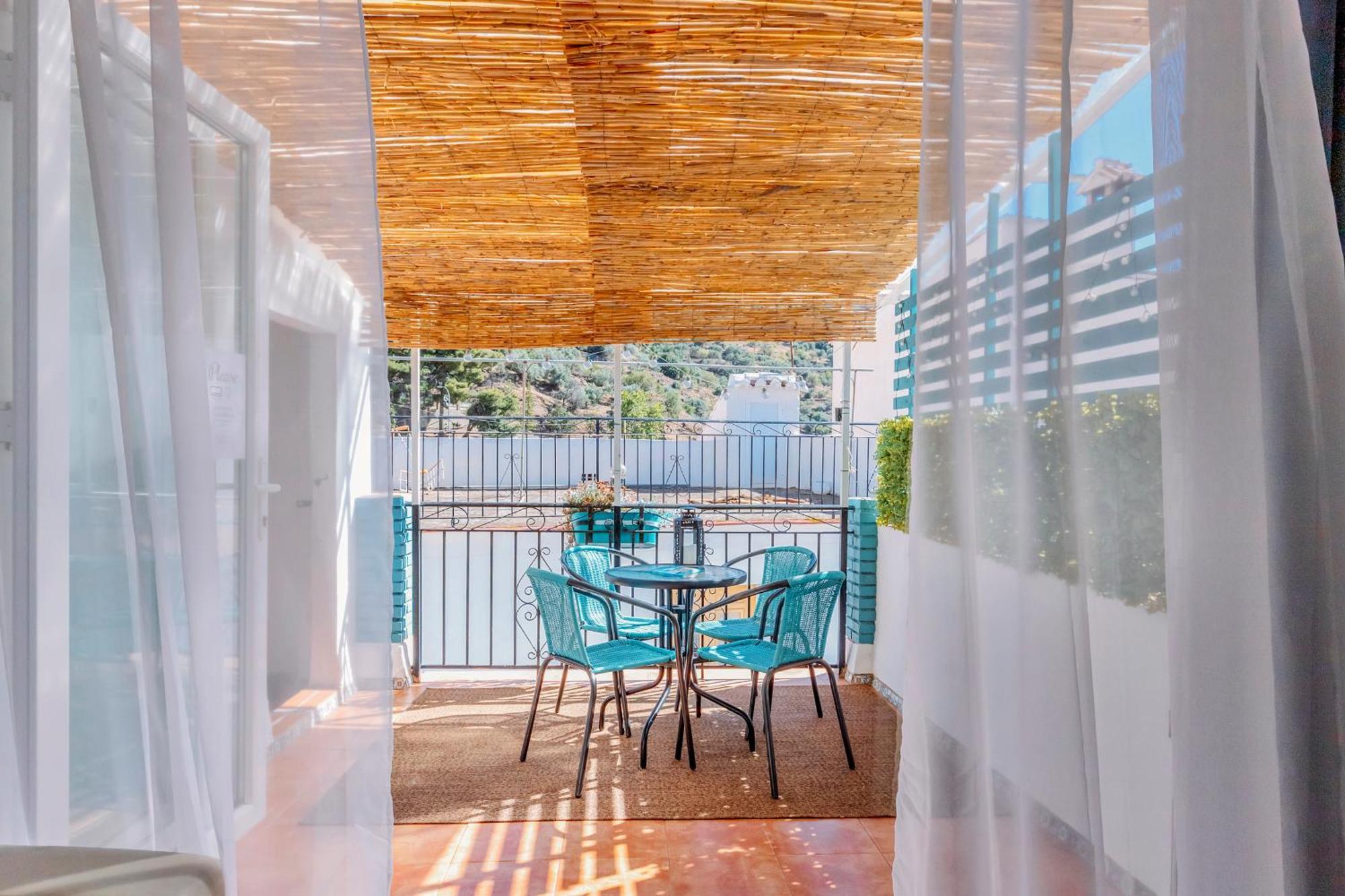 Casa De La Montana Apartments Sayalonga ภายนอก รูปภาพ