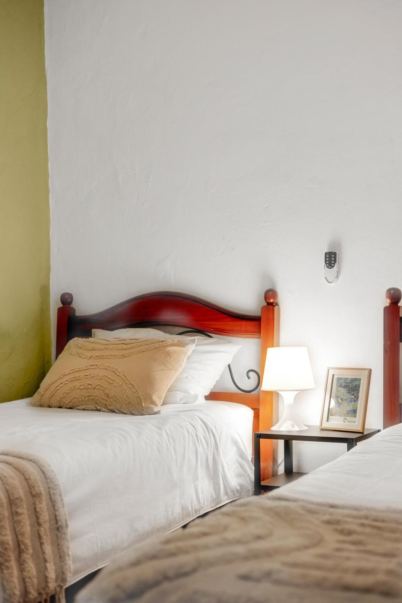 Casa De La Montana Apartments Sayalonga ภายนอก รูปภาพ