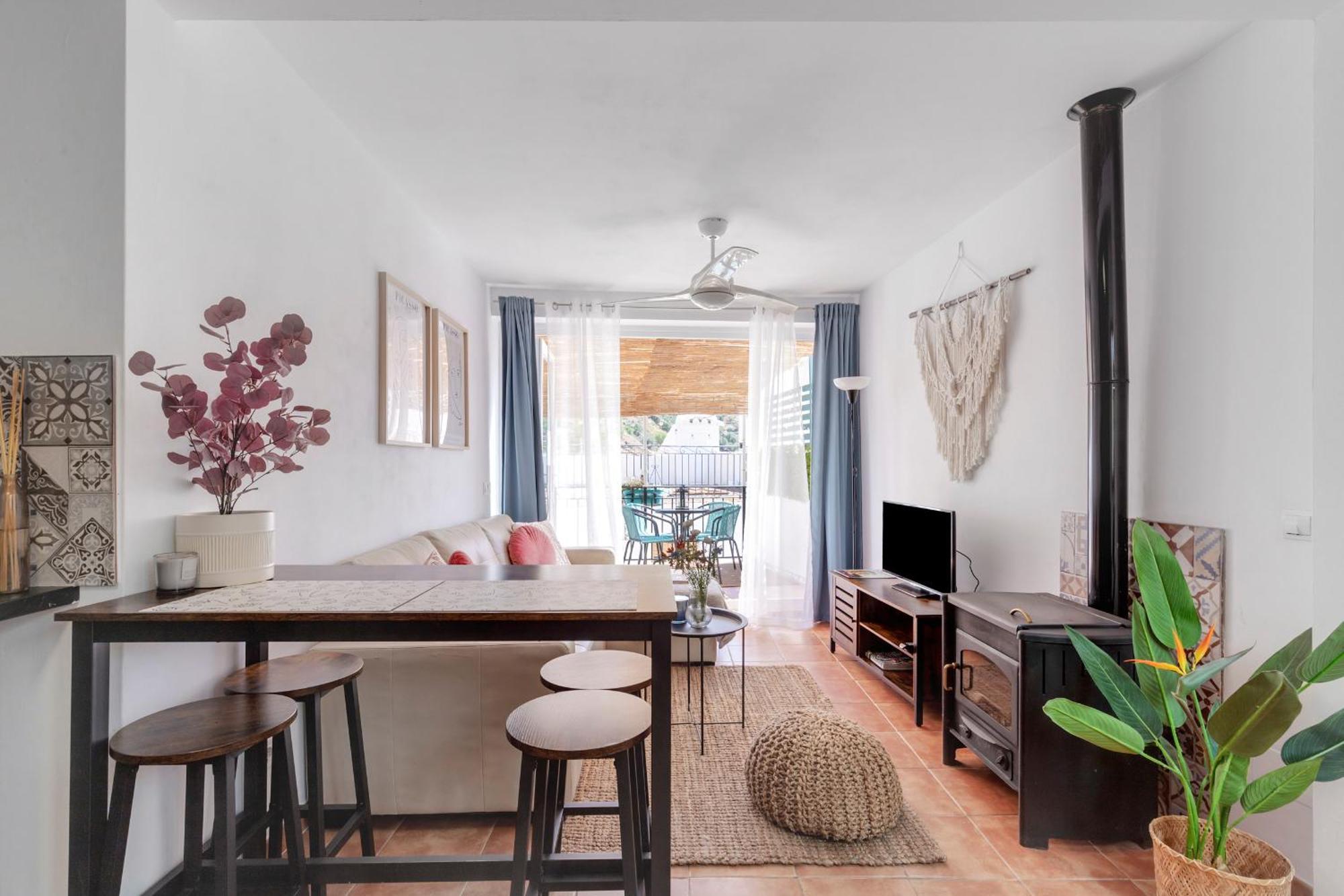 Casa De La Montana Apartments Sayalonga ภายนอก รูปภาพ