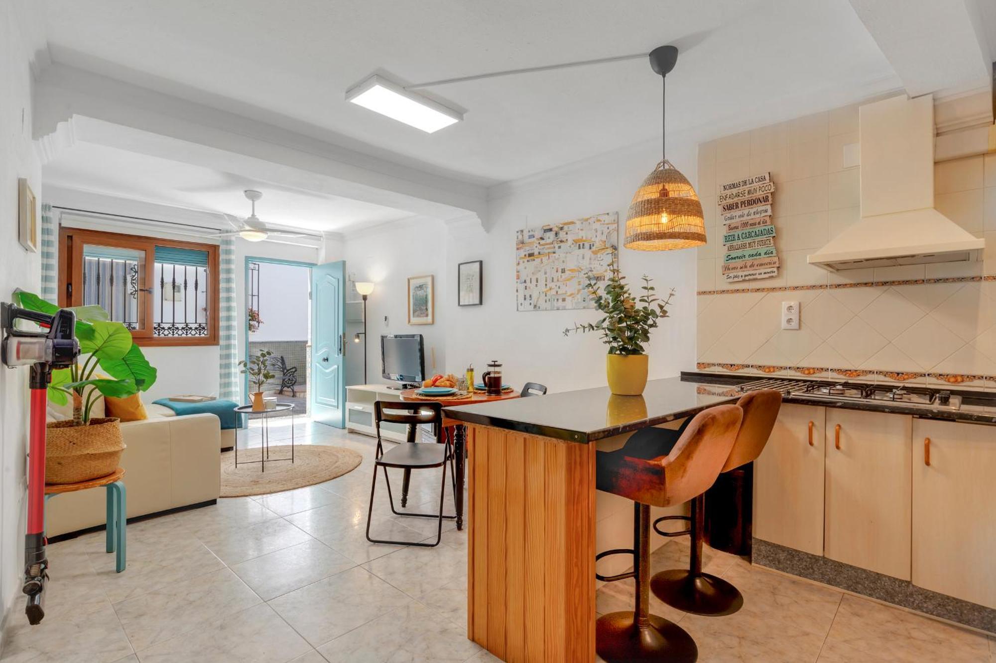 Casa De La Montana Apartments Sayalonga ภายนอก รูปภาพ