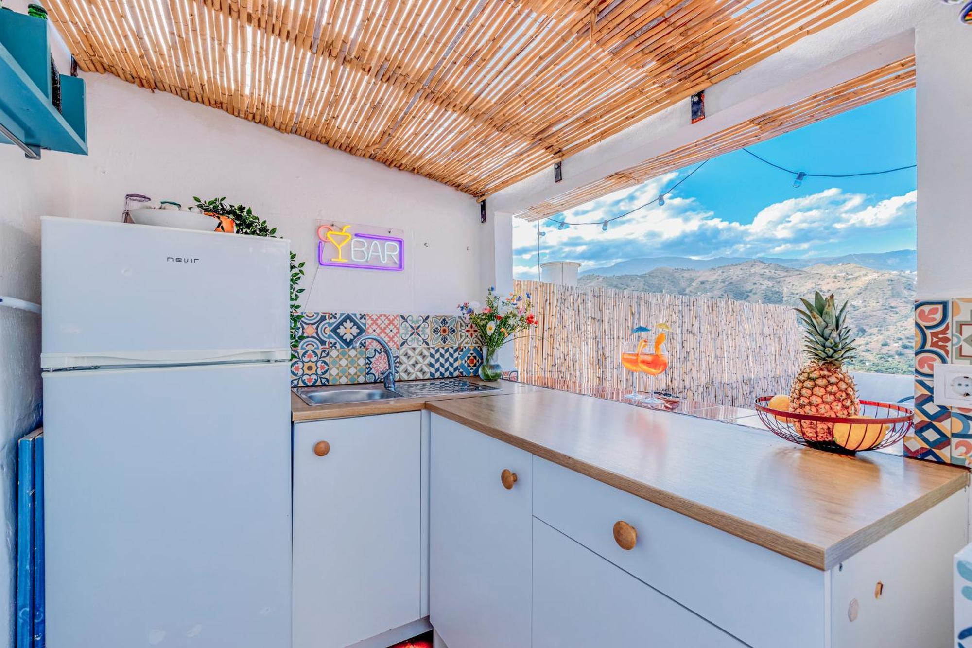 Casa De La Montana Apartments Sayalonga ภายนอก รูปภาพ
