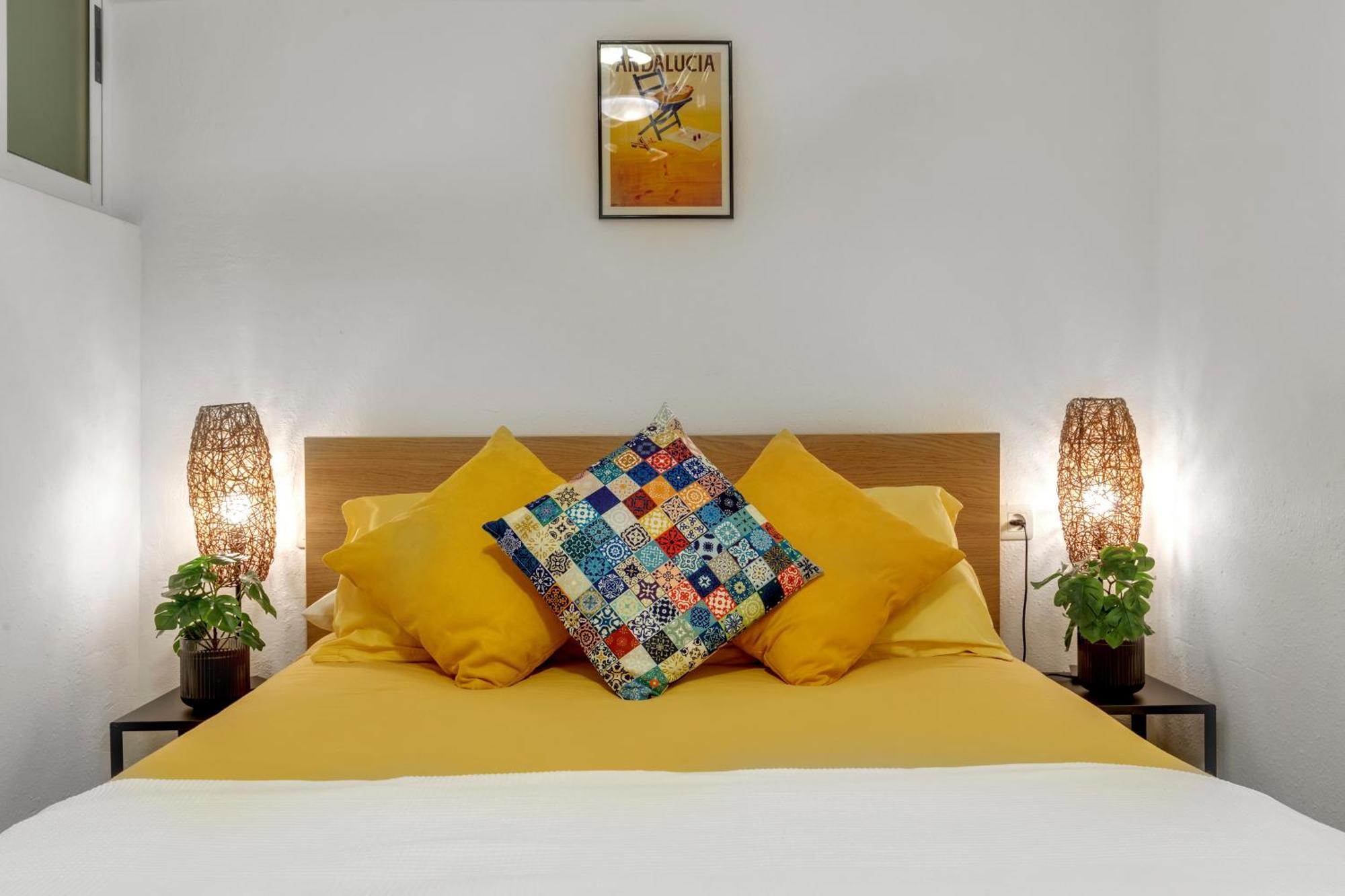 Casa De La Montana Apartments Sayalonga ภายนอก รูปภาพ