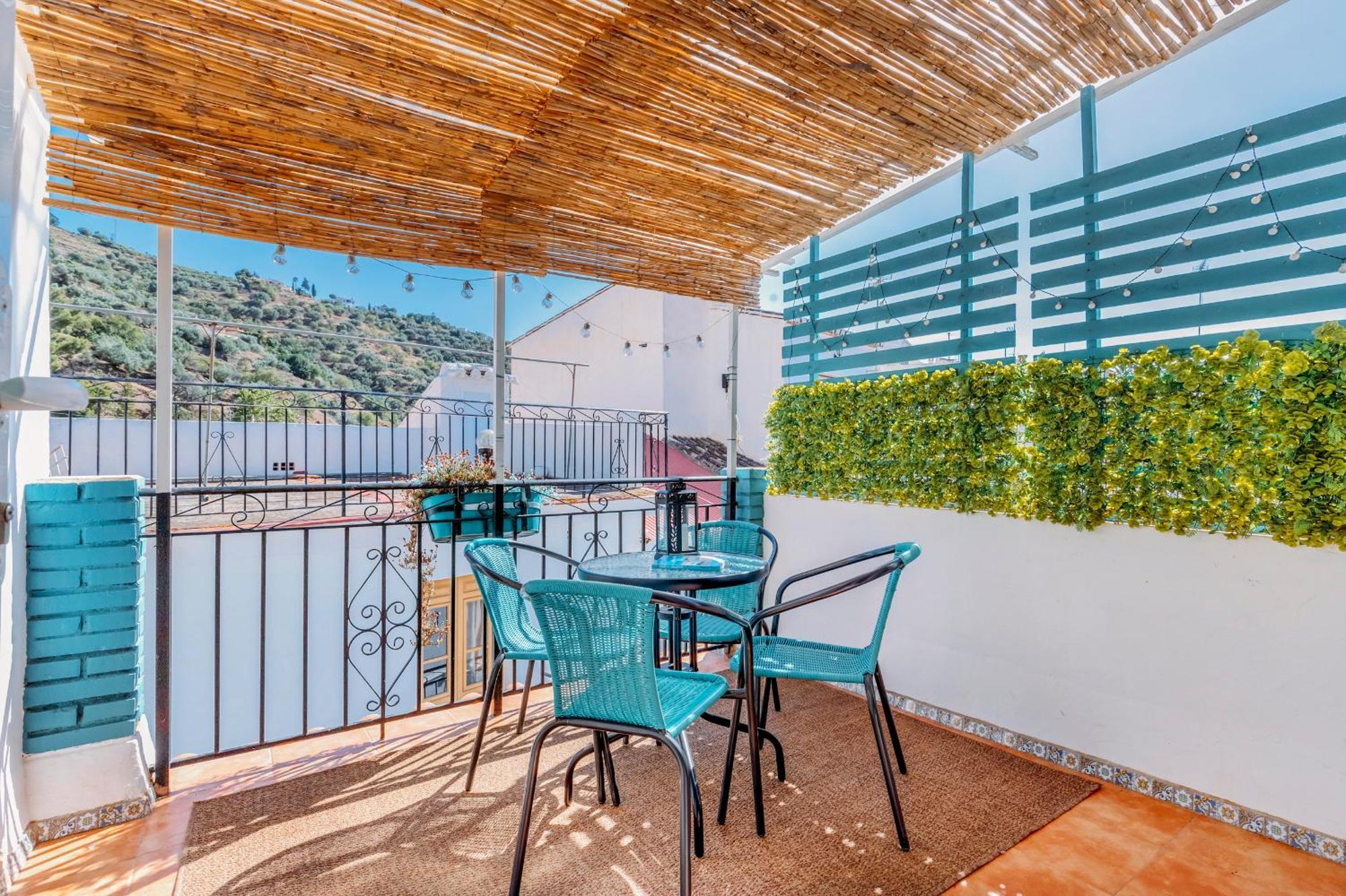 Casa De La Montana Apartments Sayalonga ภายนอก รูปภาพ